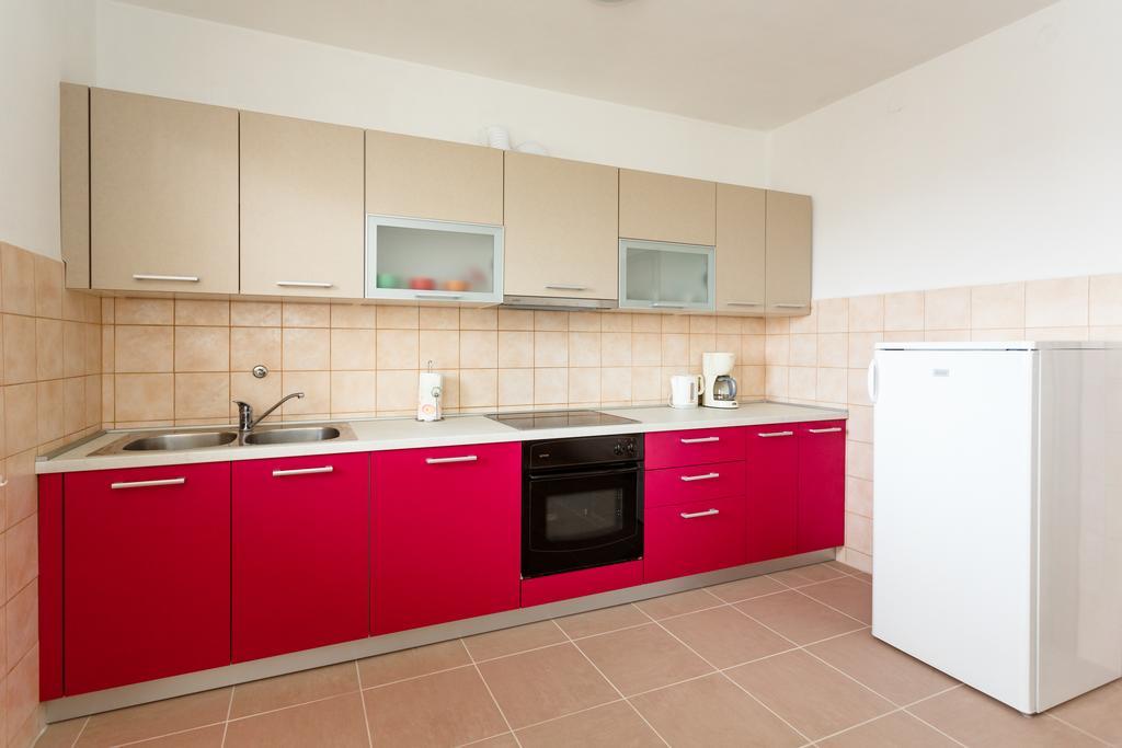 Apartment Nevenka Krk Town Luaran gambar